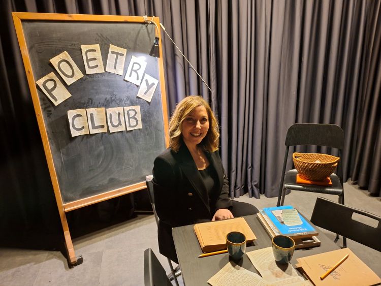Bağdat Caddesi’nde bir şiir vahası. Poetry Club!